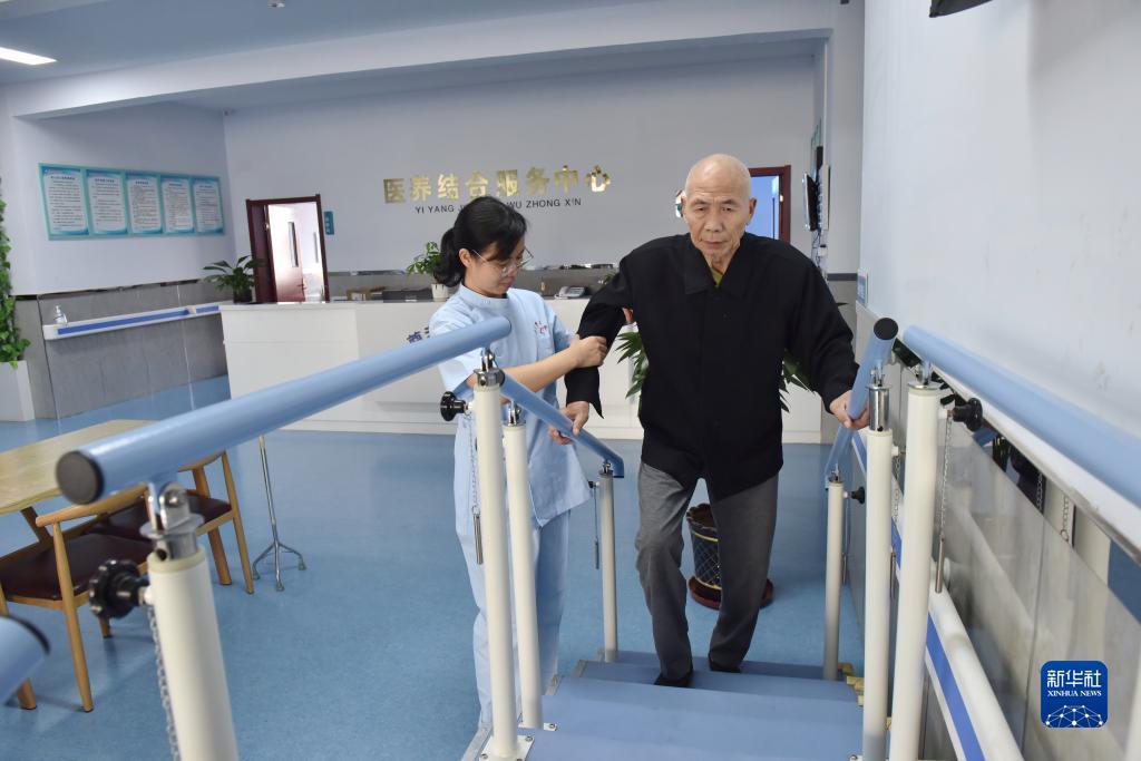 利重棋牌手机版